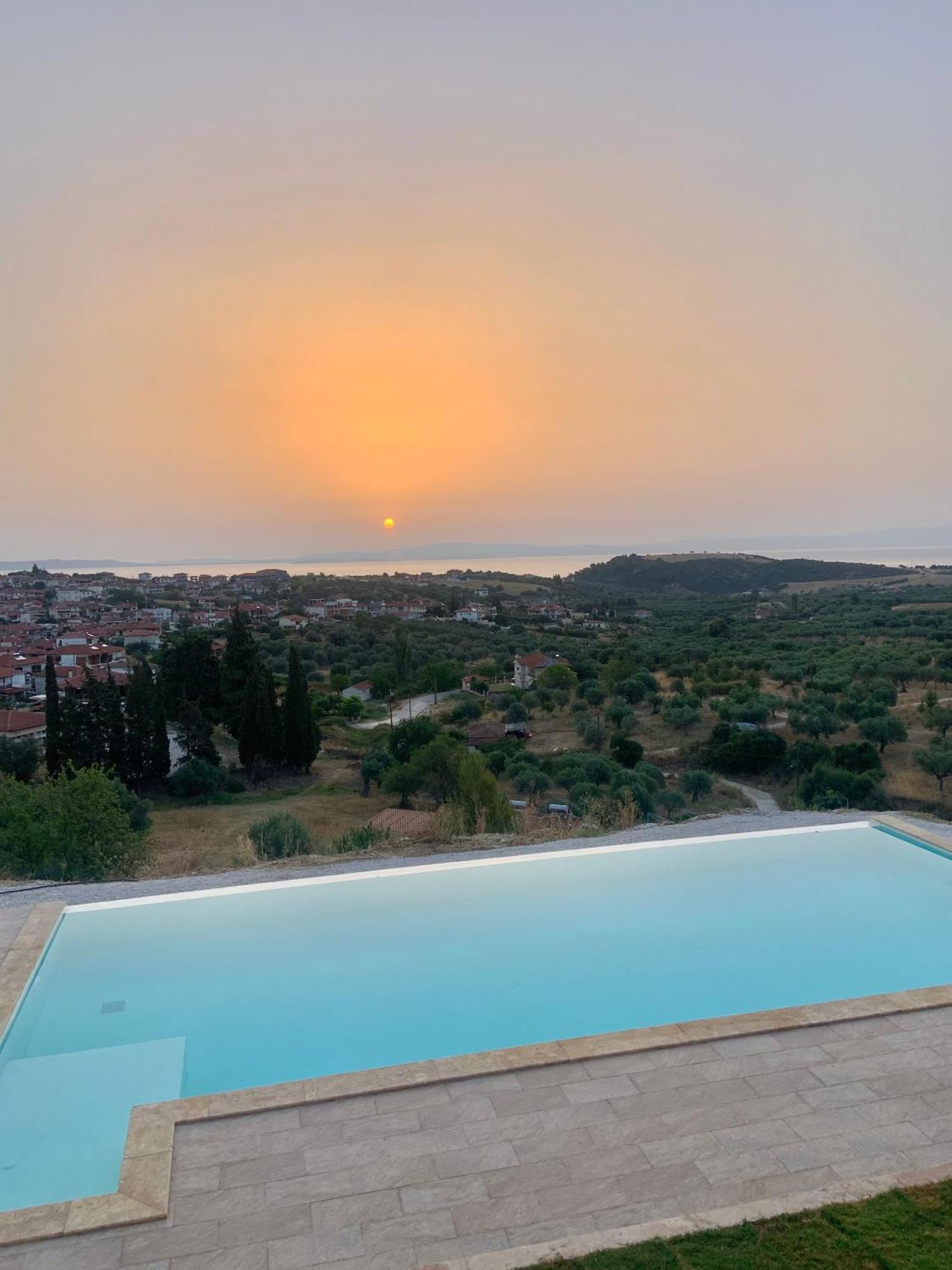 St Nikola Panoramic Suites Halkidiki アギオス・ニコラオス エクステリア 写真